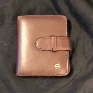 Vintage Etienne Aigner wallet-size photo book